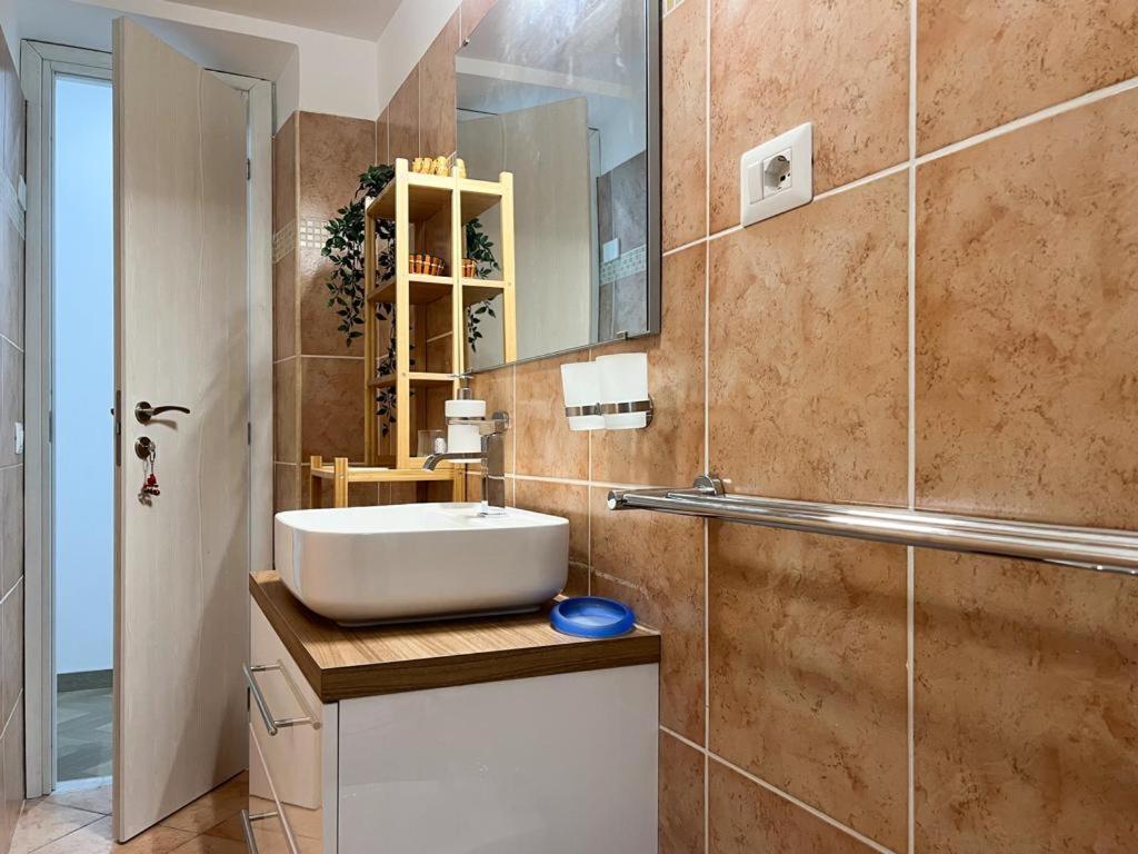 דירות רומא A Casa Di Ala מראה חיצוני תמונה